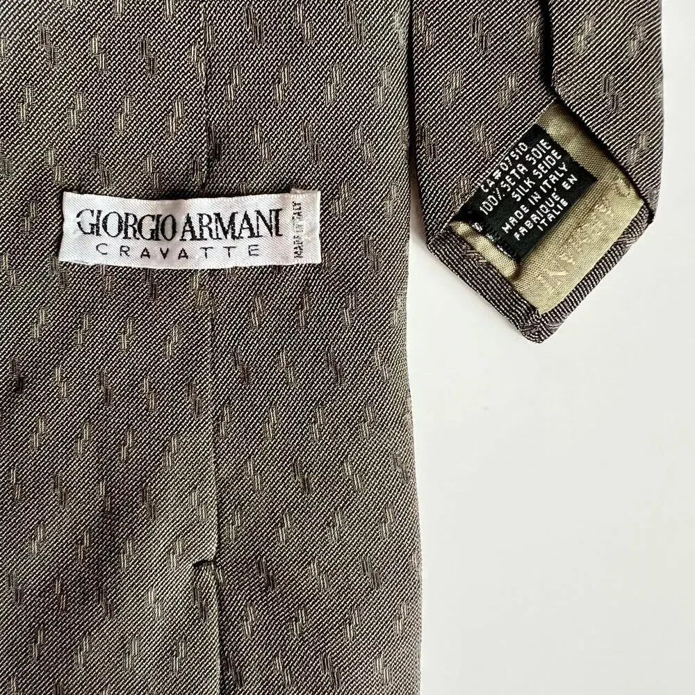 Giorgio Armani Men's Cravatte Grey Silk Tie Made in Italy 59